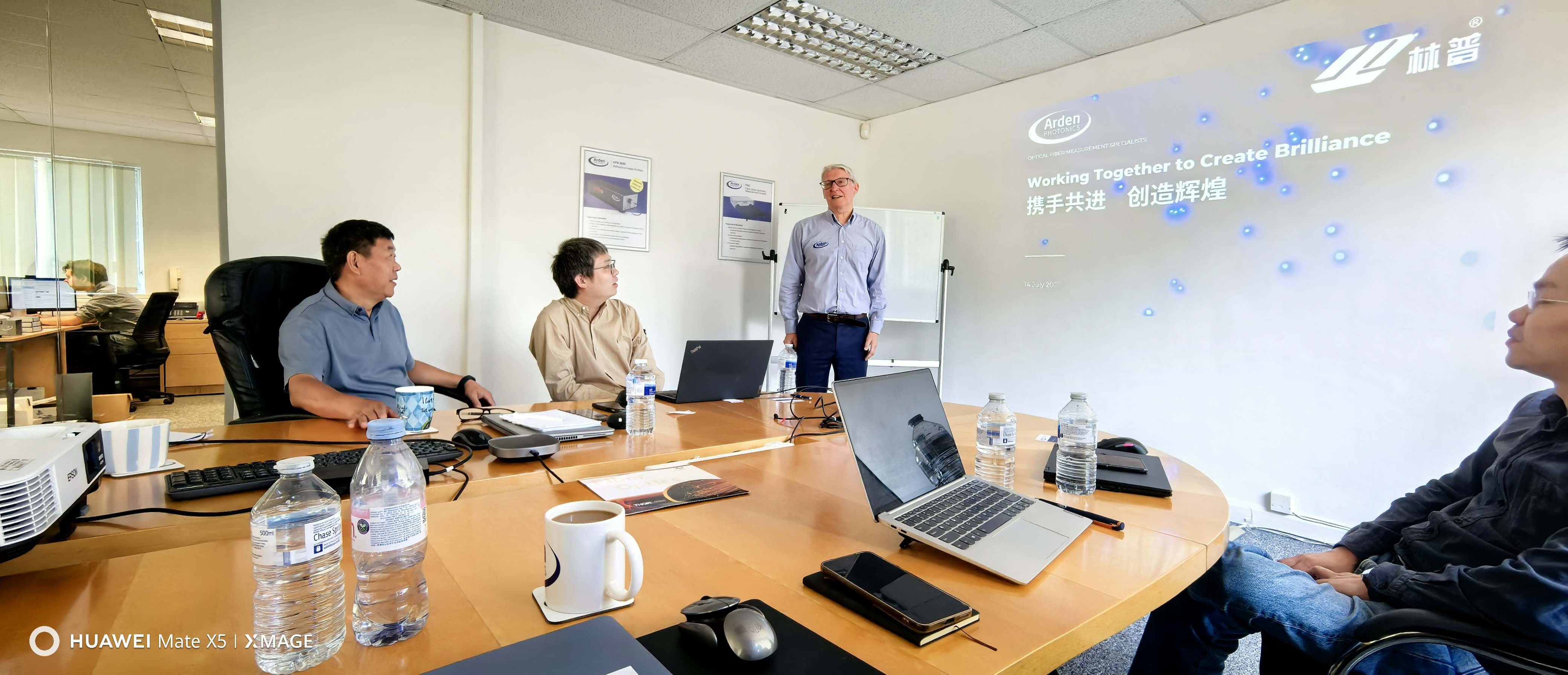 Z2 英国Arden公司总裁David做Arden公司介绍和市场展望.jpg